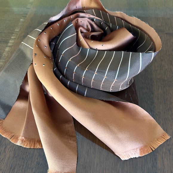 Luxurious Brown and Tan Women's Scarf 10“ x 45“ made in France - Picture 1 of 10